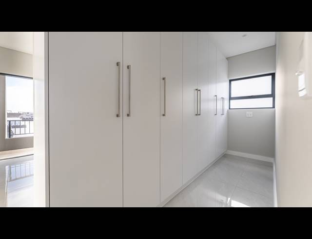 4 BEDROOM HOUSE FOR SALE IN SANDOWN